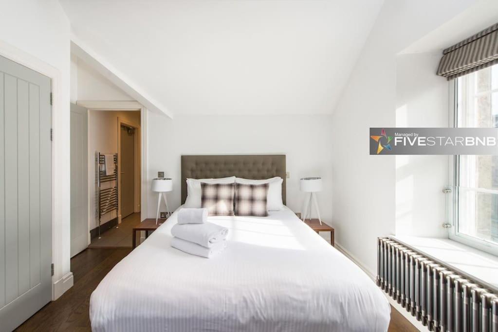 Cool Urban Apartment With Stunning Castle Views Edimburgo Exterior foto