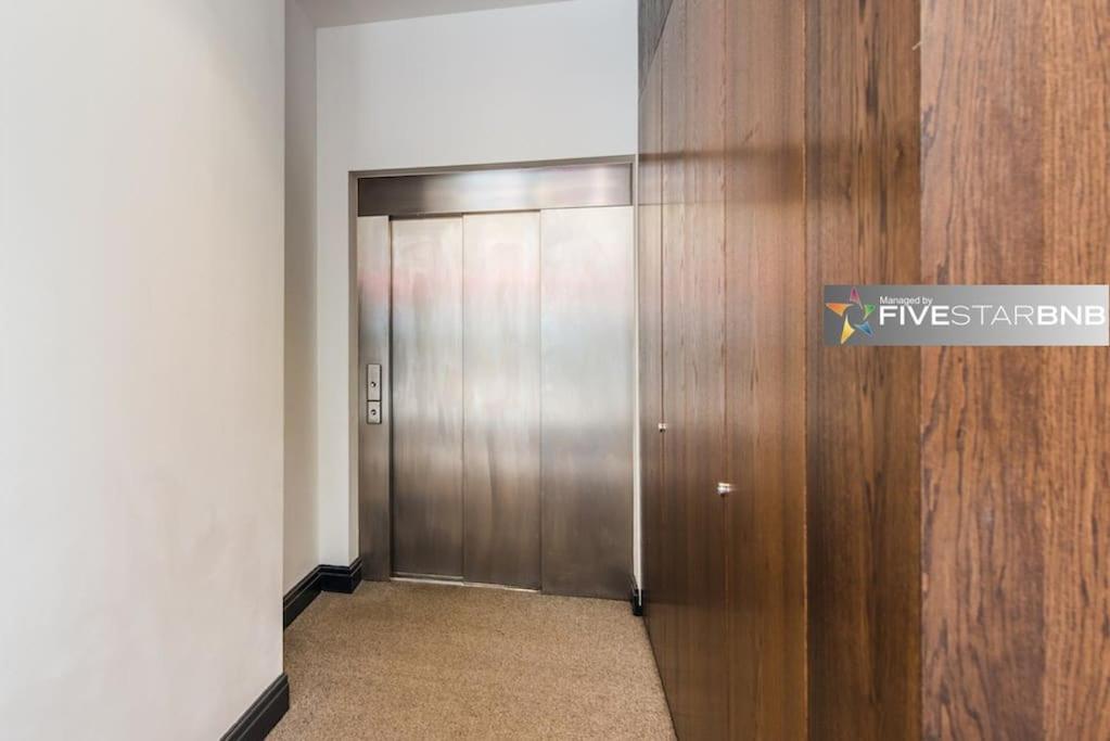 Cool Urban Apartment With Stunning Castle Views Edimburgo Exterior foto